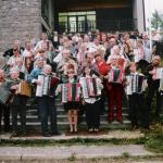 Společné foto na památku - harmonikáři přijížděli z celé ČR